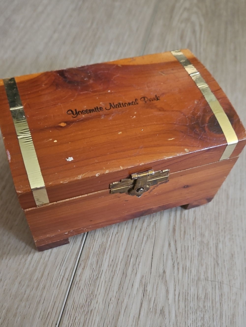Mini Cedar Keepsake Box - Yosemitte National Park Souvenir Trinket Box Vintage